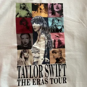 Gildan Taylor Swift Eras Tour Concert White Crewneck Sweatshirt Swiftie Unisex M thumbnail 4
