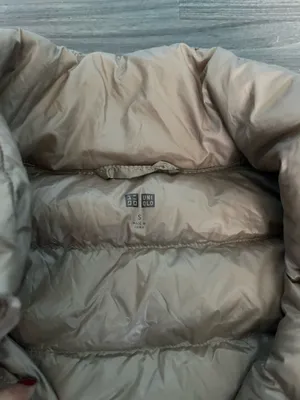 Uniqlo tan puffer jacket  thumbnail 2