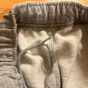 Alo Yoga Accolade Sweatpant Athletic Heather Grey S thumbnail 5