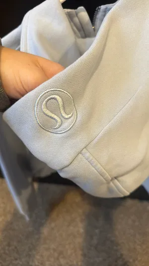 Lululemon Scuba Full-Zip Cropped thumbnail 3