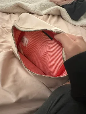 herschel baby pink fanny pack thumbnail 2