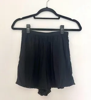 Abercrombie Black Flowy Shorts thumbnail 2