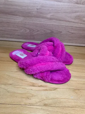 Ugg Scuffita Women's Slippers in Pink - Size 9 thumbnail 2