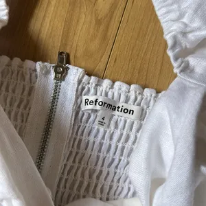 Reformation Puff Sleeve White Women's Top thumbnail 2