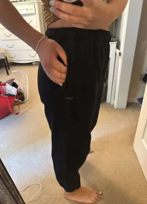 Aritzia TNA Cozy Fleece Mega Fit Sweatpants thumbnail 3