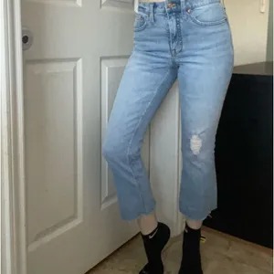 J. Crew Demi‎ Boot Crop Jeans Size 27 Light Wash thumbnail 3