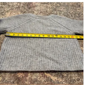 One Gray Day OGD Women 100% Cashmere Gray Ribbed Raglan Cropped Sweater Small thumbnail 5