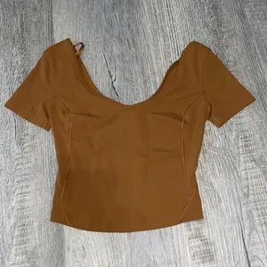 Lululemon shirt!! thumbnail 1