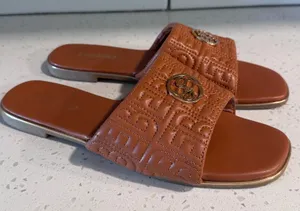Bebe Womens Cognac Brown Quilted Logo‎ Slide Sandals Square Toe Gold Hardware 10 thumbnail 1