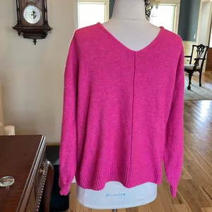 Vince Camuto Bright Pink Lightweight Sweater V Neck Womens Small Oversized thumbnail 5