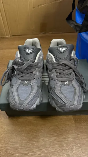 New Balance 9060 grey trainers #sneakers #lifestyle men’s size 5.5 -womens 7.5 thumbnail 2