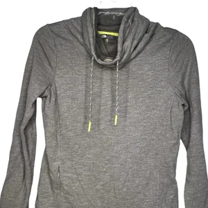 The North Face Pullover Shirt thumbnail 2