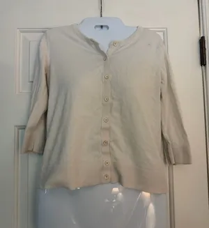 🩷 3/$18 Gap Cream Cotton Cardigan 3/4 Sleeve Button Front Sweater Size S thumbnail 1