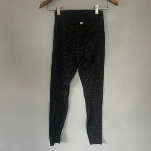 Lululemon Align High Rise Camo Leopard Print Leggings Size 4 Black Gray thumbnail 2