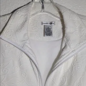 FINAL MARKDOWN Ladies' Laura Ashley Textured Zippered Jacket med thumbnail 2