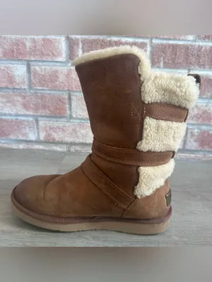 UGG Becket Tall Shearling Boots Winter Women’s 6 Chestnut Leather Buckle Snow thumbnail 3