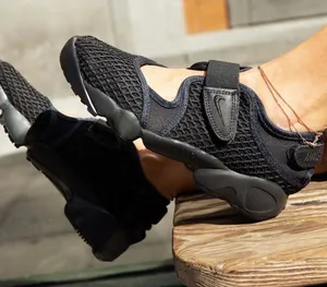 New NIKE Air Rift 'Triple Black' thumbnail 1