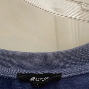 FINAL MARKDOWN 42pops sweatshirt large thumbnail 3