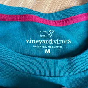 Vineyard Vines Men’s Long Sleeve Pocket T-Shirt Green Whale Logo 100% Cotton M thumbnail 3