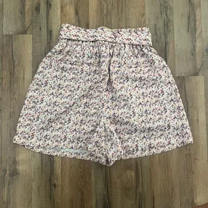 ZARA Printed High Waisted Paper Bag Shorts thumbnail 9