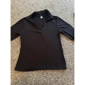 Old Navy Women's Black Split-Neck Long Sleeve Pullover Tee Size Small thumbnail 2