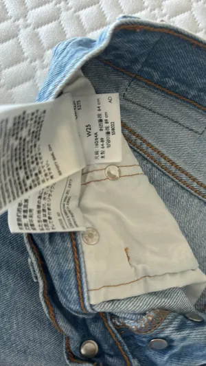 Levi's 501 High-Rise Shorts thumbnail 2