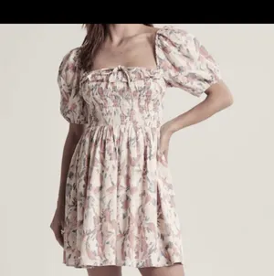 Abercrombie & Fitch Summer Cottagecore Bow Mini Little White Dress thumbnail 4