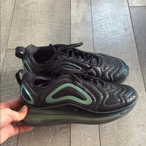Nike Air Max 720 Size 7 Throwback Future Iridescent Green and Black Shoes thumbnail 5