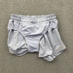 Lululemon Hotty Hot Low Rise Shorts 4" Gravel Dust Pastel Blue Athletic Women 6 thumbnail 4