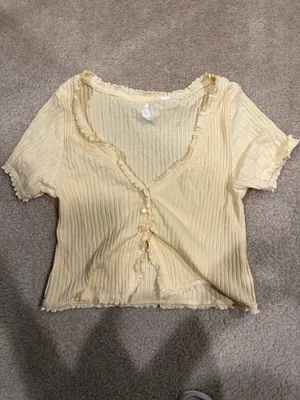PacSun Cropped Top thumbnail 1