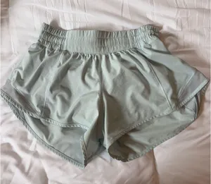 Lululemon Hotty Hot Shorts 2.5" thumbnail 2
