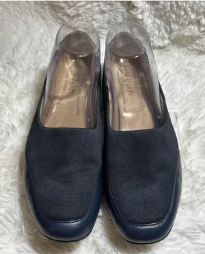 Sofft Women's Size 7.5W Black Leather Square Toe Casual Comfort Slip On Shoes thumbnail 1