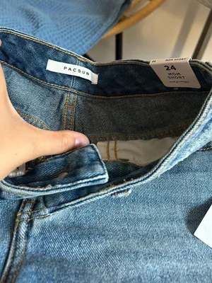 PacSun Mom Short thumbnail 3