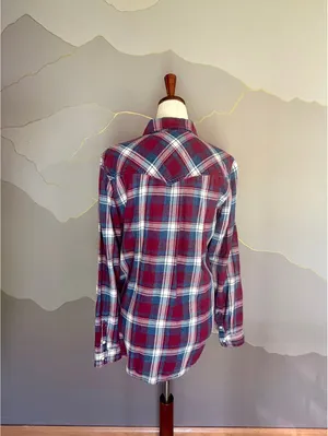 American Eagle Boyfriend Fit Plaid Flannel Shirt M Pearl Snap Red Blue Western thumbnail 4