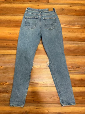 American Eagle Mom Jeans thumbnail 3