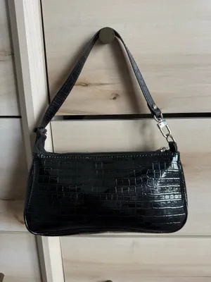 Shein Black Crocodile Baguette Bag thumbnail 5