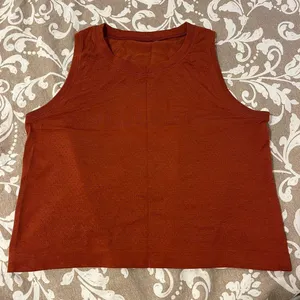 Lululemon Cropped tank top thumbnail 2