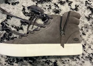 UGG Shoes thumbnail 2