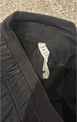 Lululemon shorts  thumbnail 2