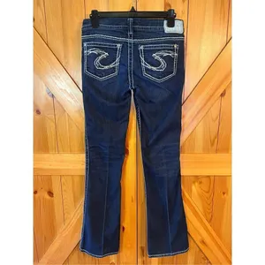 Silver Jeans Frances 18" womens size 28 x 33 distressed bootcut dark wash (3327) thumbnail 4