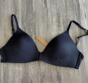 SKIMS New bra 32D thumbnail 1