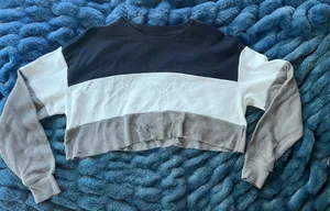 Hollister Top thumbnail 1