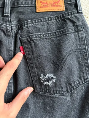 Levis Black/Grey Denim Mini Skirt summer Distressed Button Fly Raw Hem size 25 thumbnail 11
