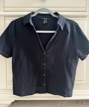 Short Sleeve Crop Top thumbnail 1