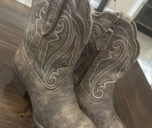 DURANGO CRUSH FASHION BOOTIES Round Toe Cowgirl Distressed Sz 8.5 Equestrian thumbnail 1