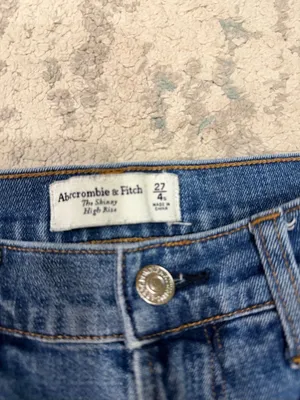 Abercrombie & Fitch The Skinny High Rise Distressed Jeans 27/4 Short thumbnail 3
