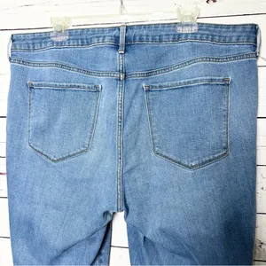 Old Navy Pop Icon Skinny Denim Jeans Size 18 with 29 inch Inseam Medium Wash thumbnail 6