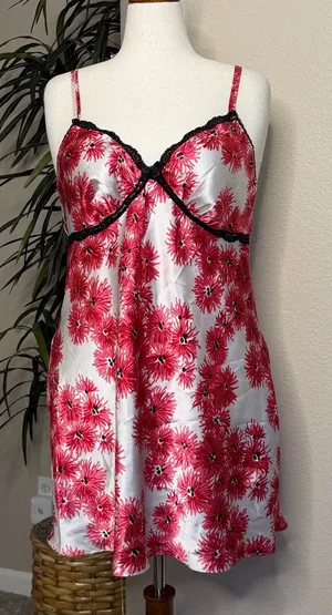 Lilly Pulitzer White and Pink Floral Satin Chemise with Black Lace thumbnail 1
