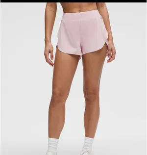 Fast And Shorts Lululemon Free High-Rise 3" thumbnail 3