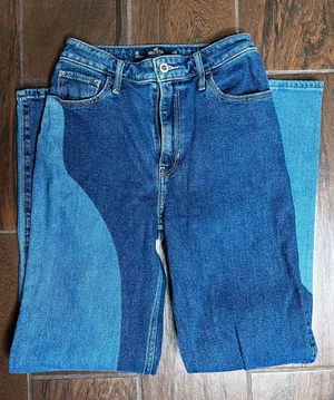 Hollister Ultra High Rise Dad Jean Straight Leg Wave Design Womens 3R or 26 thumbnail 1